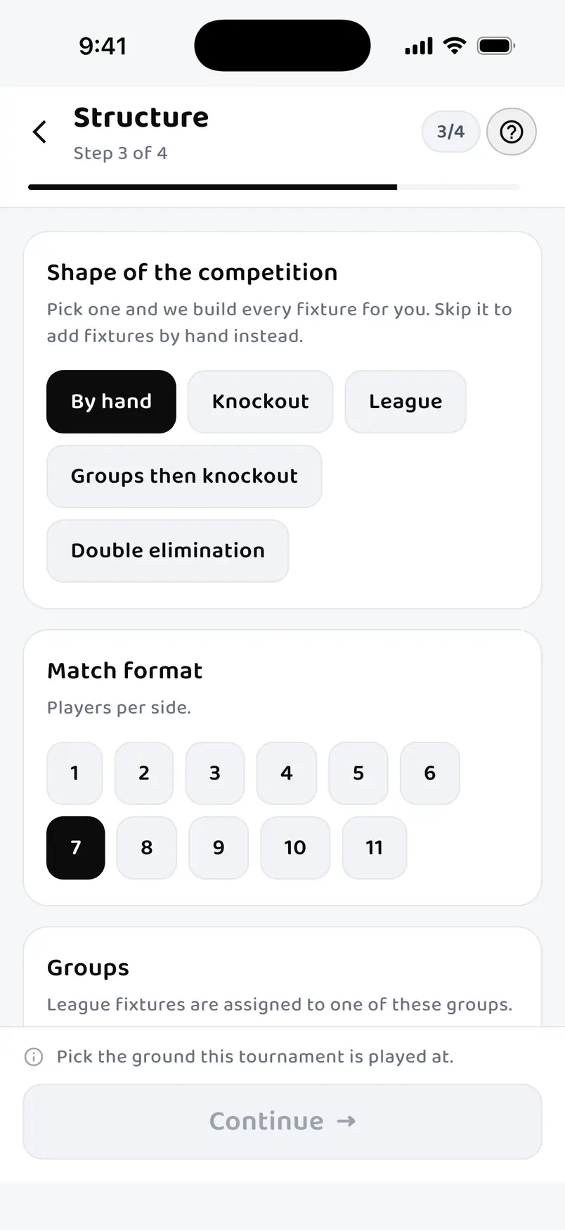 Step three of the organiser wizard: the shape of the competition, offering by hand, knockout, league, groups then knockout and double elimination, with the number of players per side beneath.